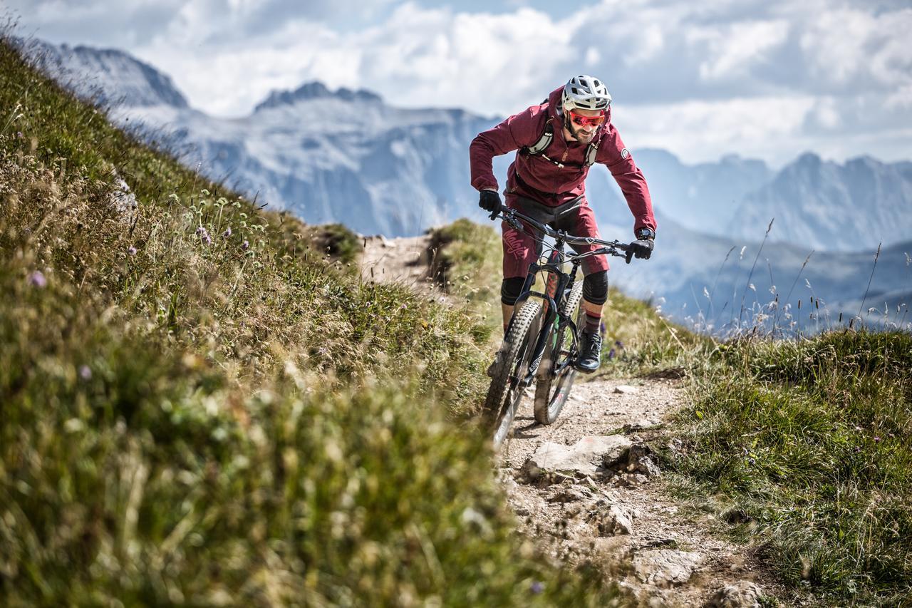 Linder Cycling Hotel Selva di Val Gardena Esterno foto